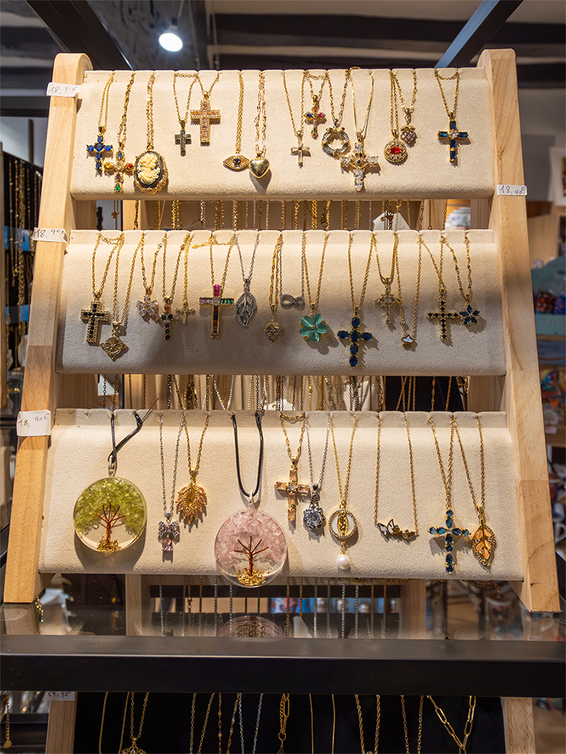 Vente de bijoux fantaisie Guingamp